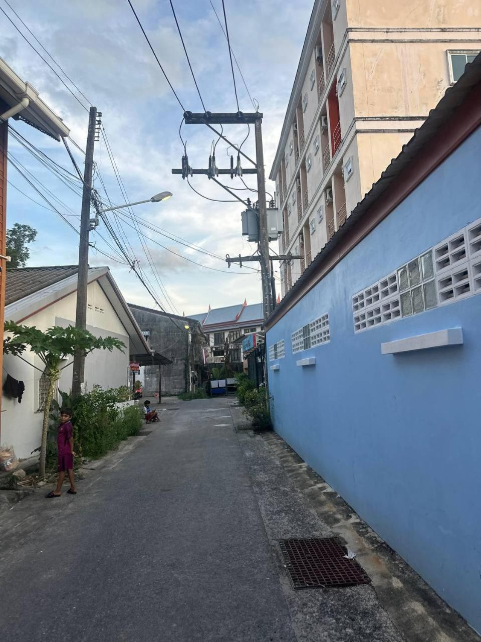 Blueskyhouse Patong Hotel Bagian luar foto