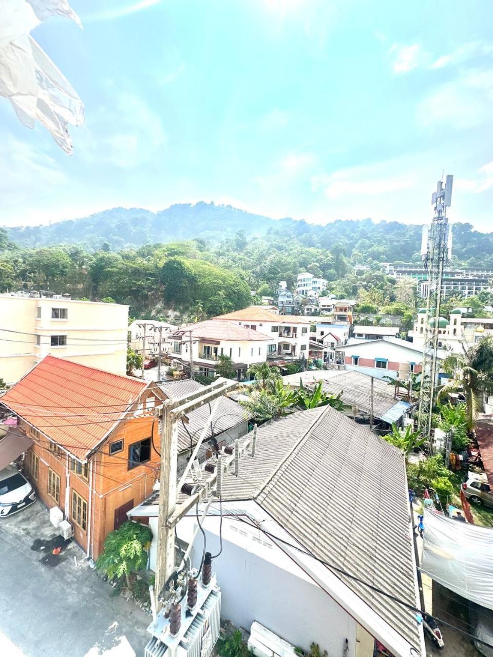 Blueskyhouse Patong Hotel Bagian luar foto